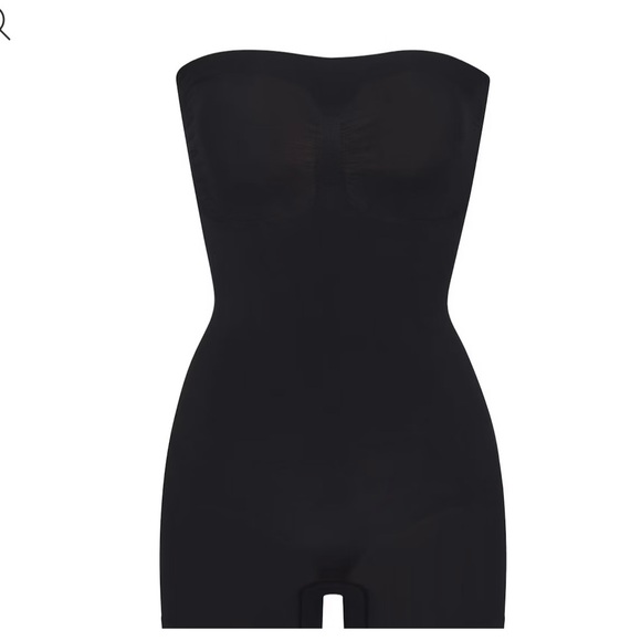 Skims Black shortie bodysuit Size M - Picture 2 of 5